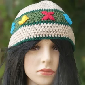 3 flowers beanie hat crochet pattern front viewÂ