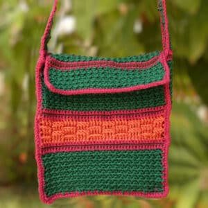 crunchy stitch crochet bag front on tree