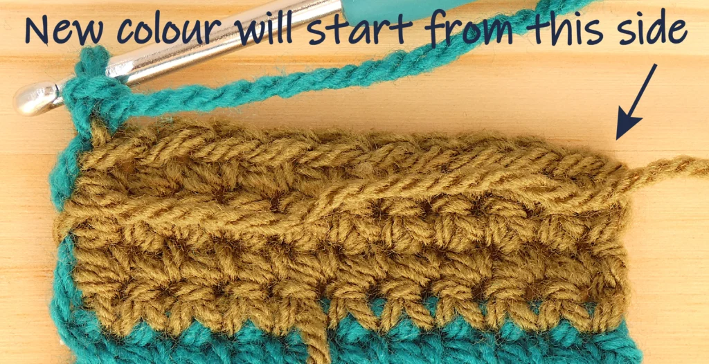 Crochet Row Colour change - carry yarn across