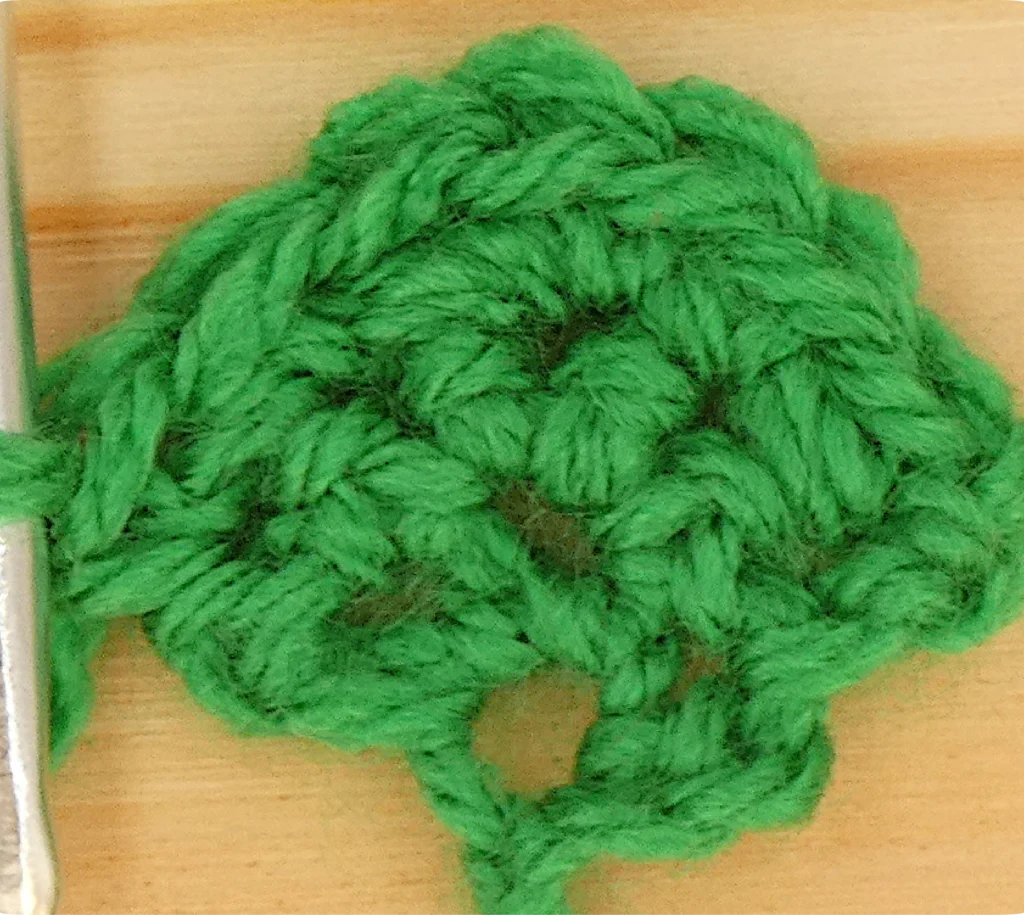 Crochet Pattern - crochet Increase tutorial - crochet photo pattern row 3