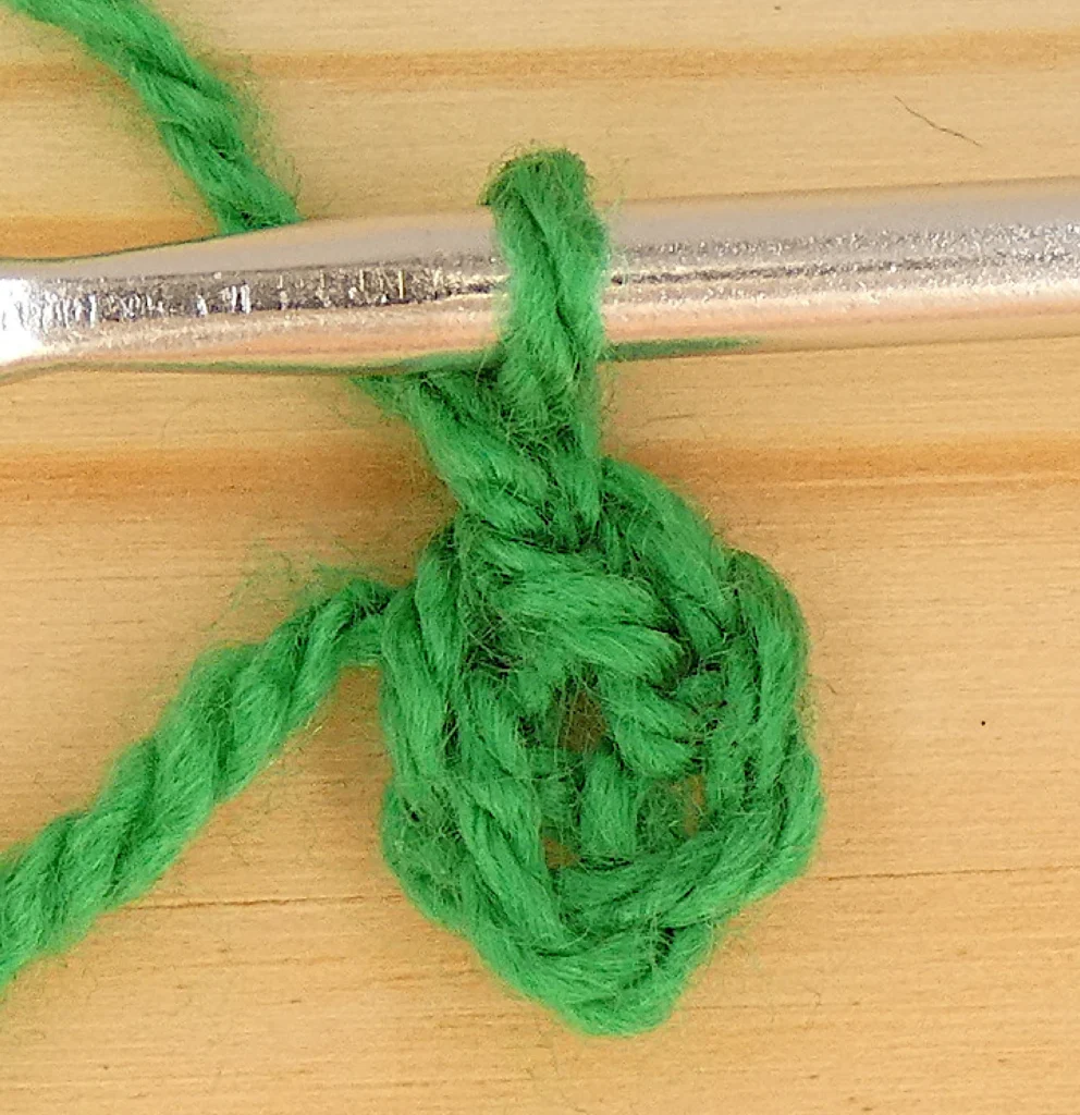 Crochet circles ring