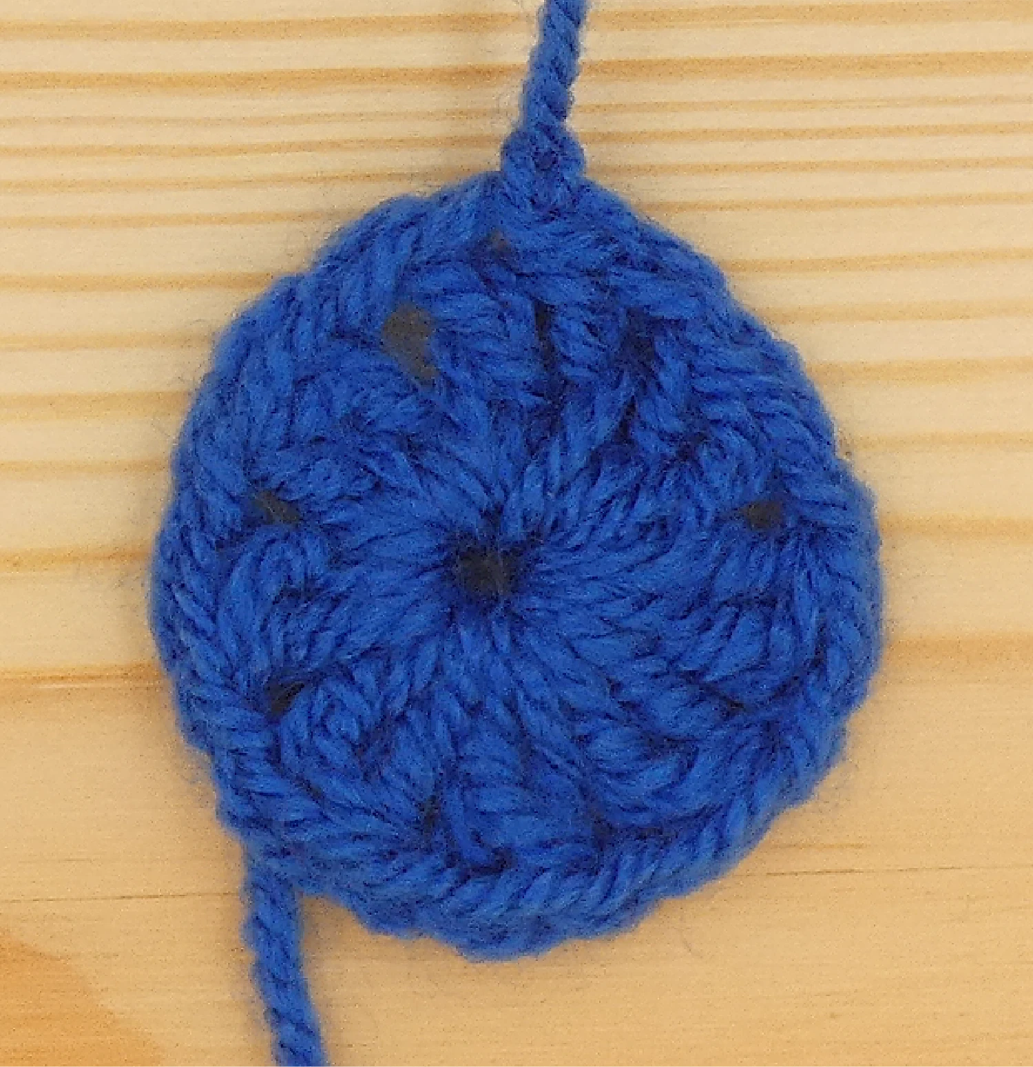 crochet pattern - easy crochet granny wheel / crochet wagon wheel crochet pattern photo pattern round 1 slipstitch