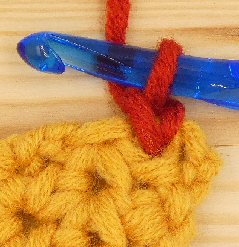 Border Half treble / Half double Crochet photo instructions Yarn Joined