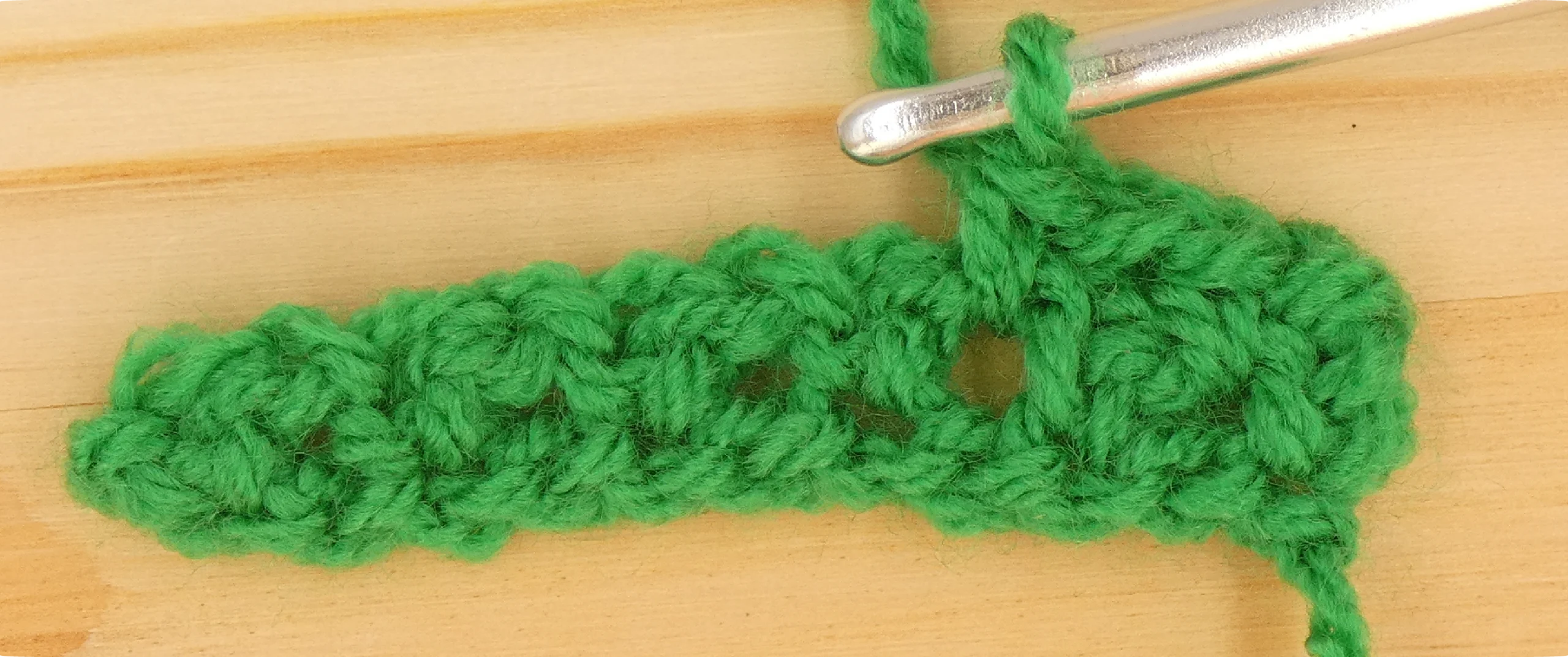 Moss Stitch Crochet Photo Instructions Row 2b Crochet skipped stitch
