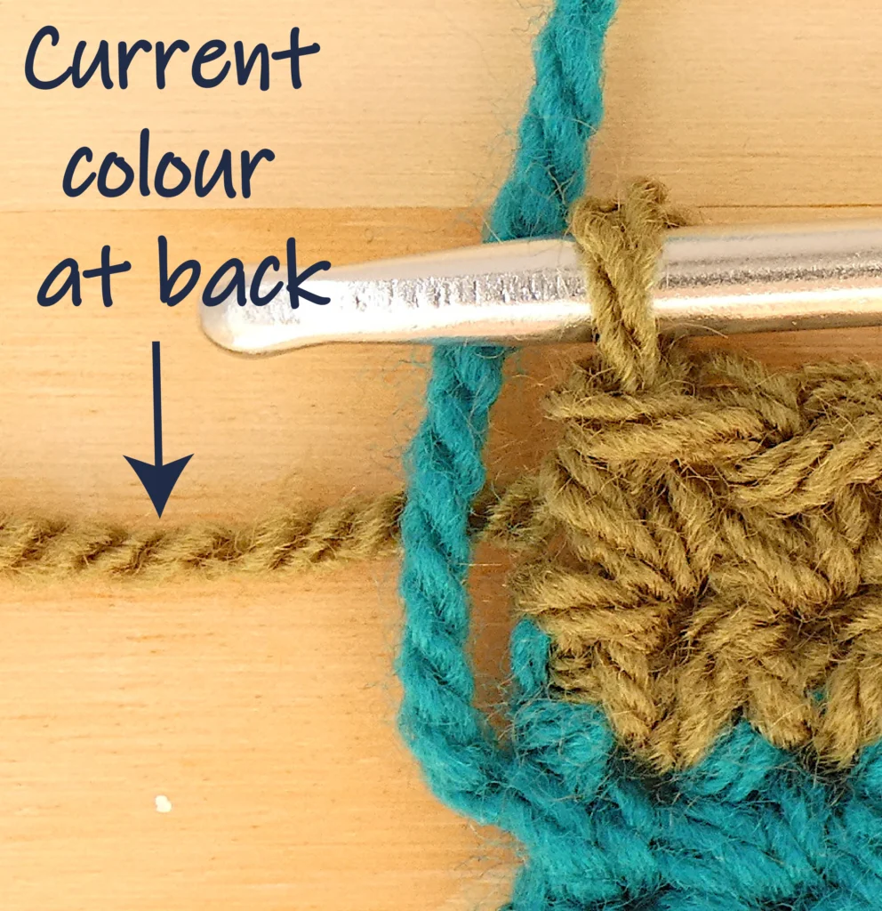 Crochet Row Colour change Several rows - carry yarn up