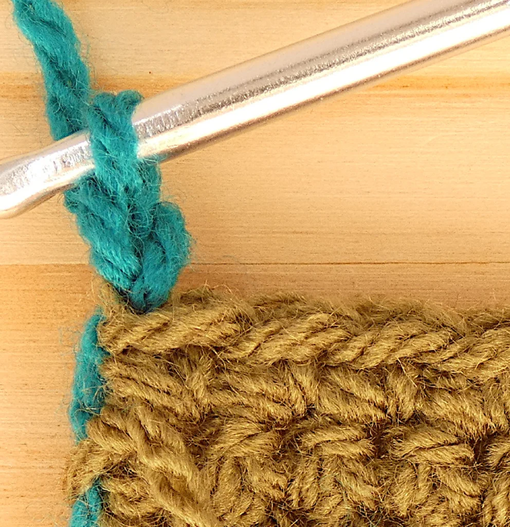 Crochet Row Colour change Several rows - chain to start row