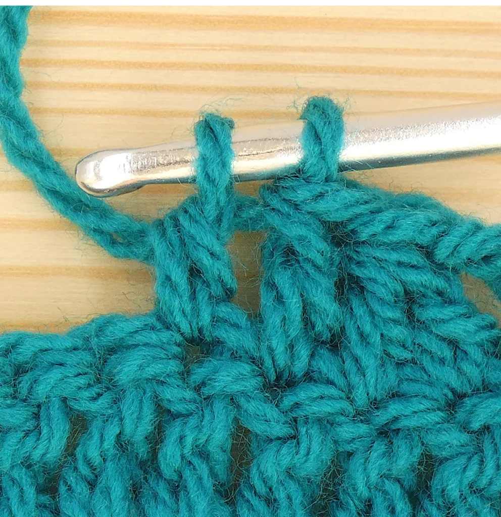 Crochet Decreases - tr Dec middle row 2 loops on the hook