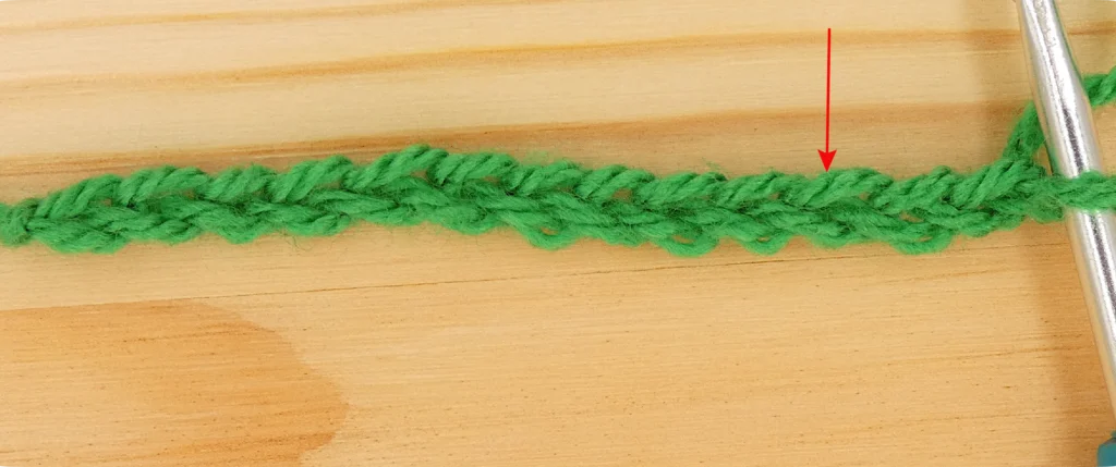 Crochet Pattern - crochet decrease tutorial - crochet photo pattern row 1