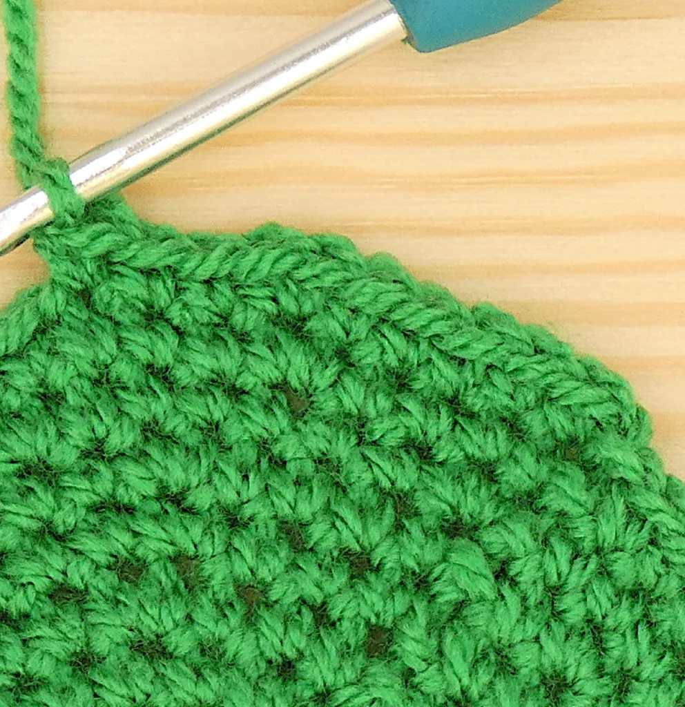 L12 74 R10 3dc 28 Katie McCrochet