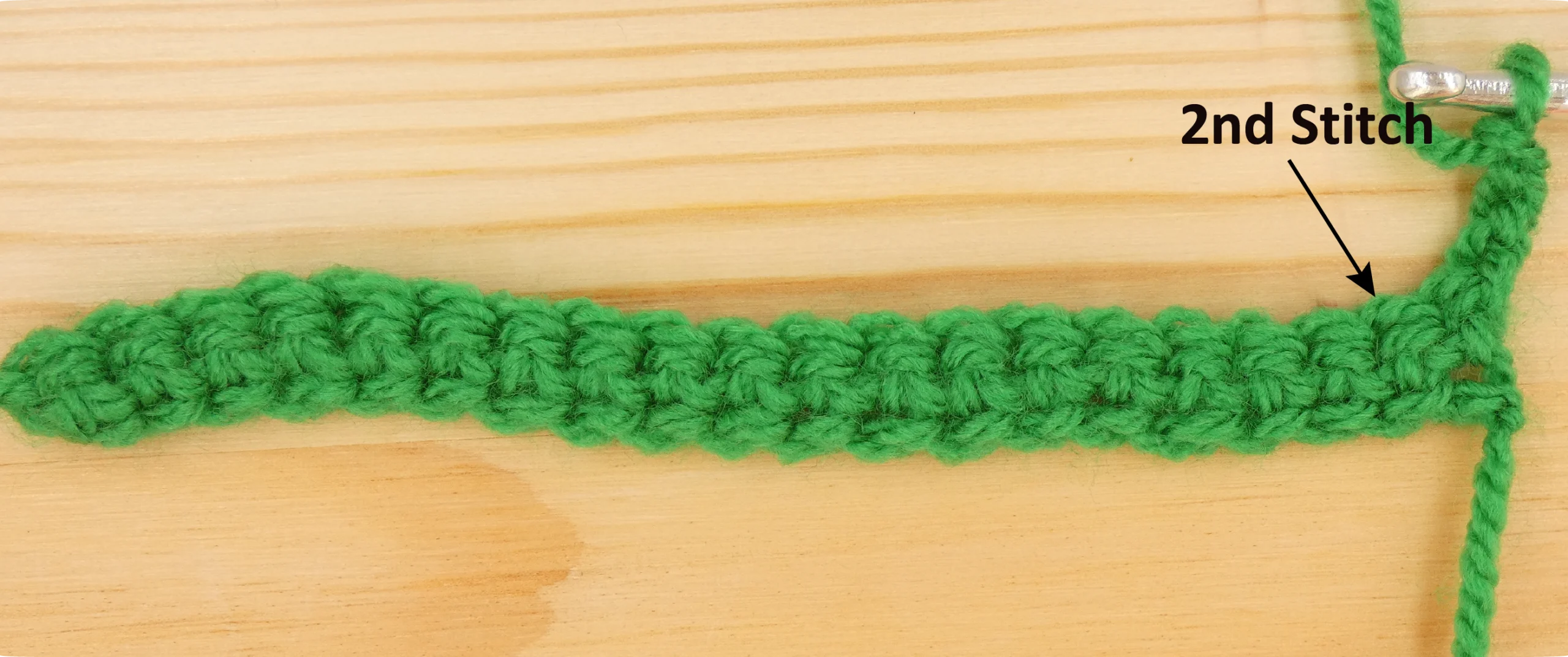 Crochet Pattern - Crossed Trebles pattern row 2