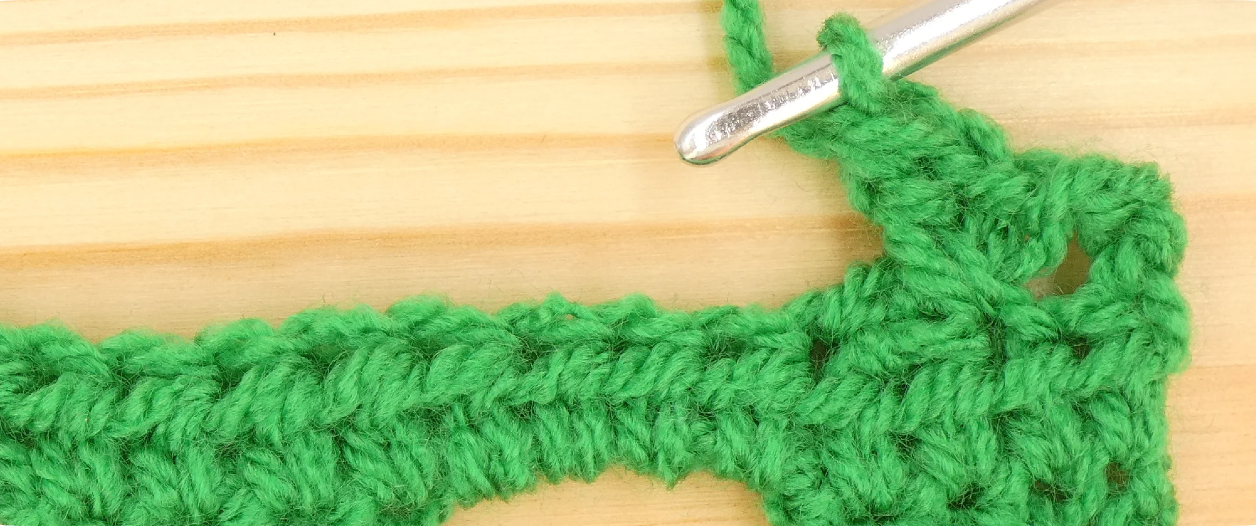 Crochet Pattern - Crossed Trebles pattern row 6