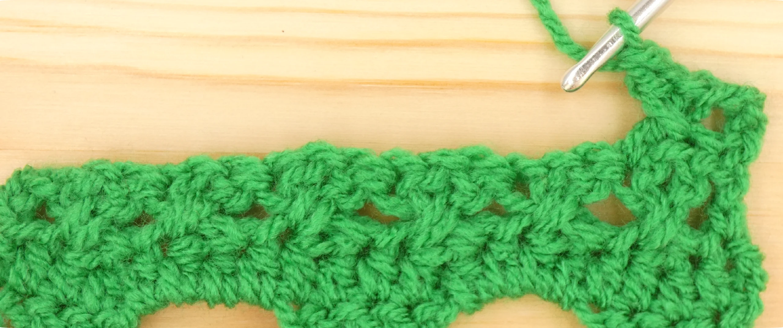 Crochet Pattern - Crossed Trebles pattern row 7