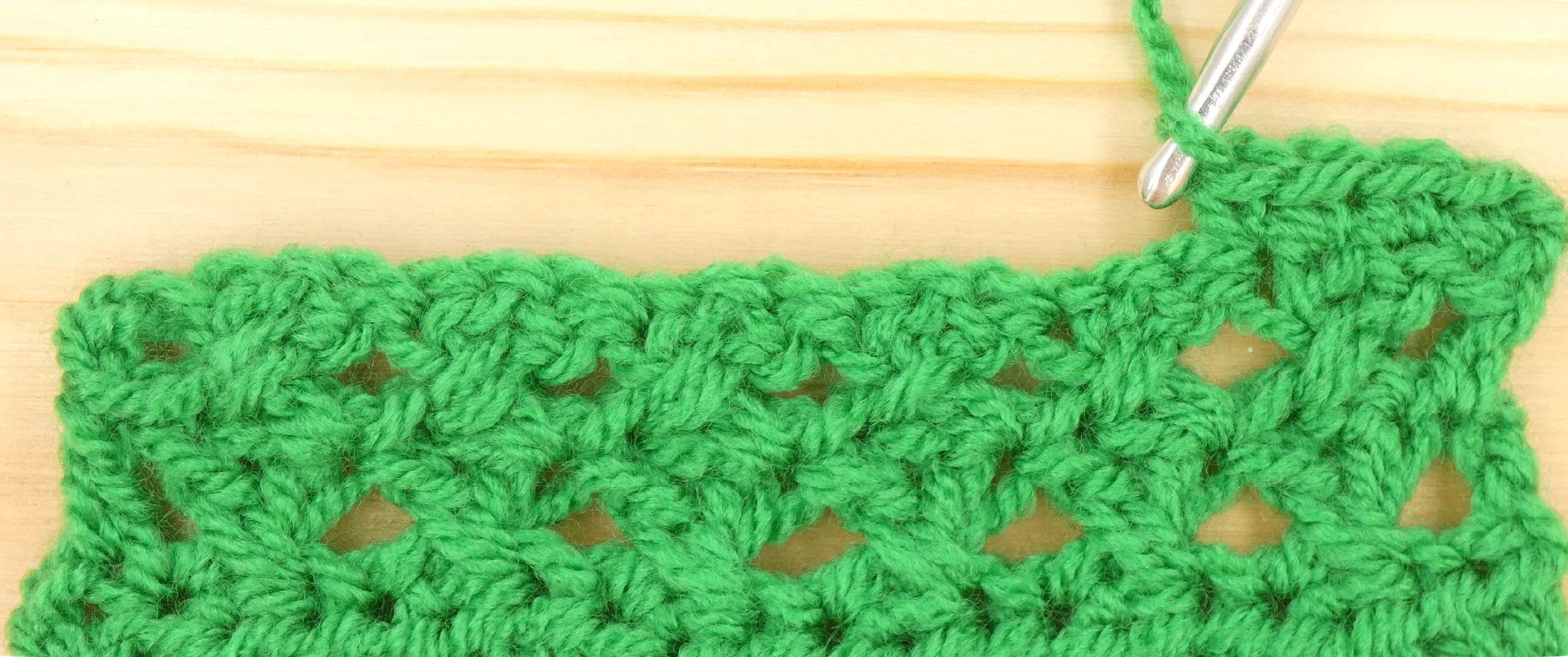 Crochet Pattern - Crossed Trebles photo pattern row 8