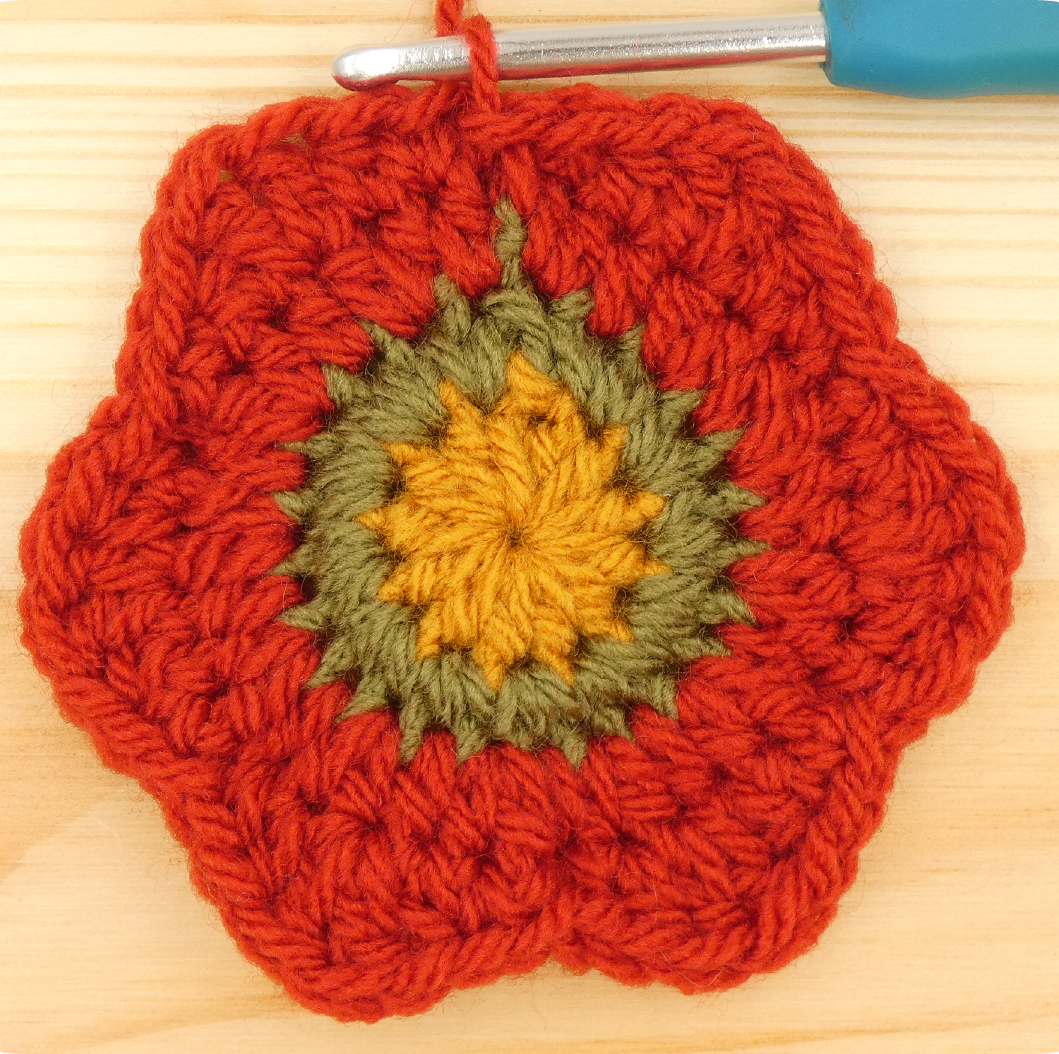 crochet pattern - easy crochet flower pattern round 4 finished