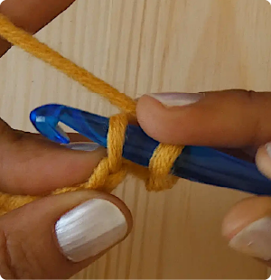 10 Chain loop on hook 3 Katie McCrochet
