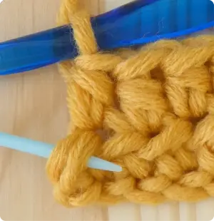 51 M4 row 2 last stitch placement Katie McCrochet